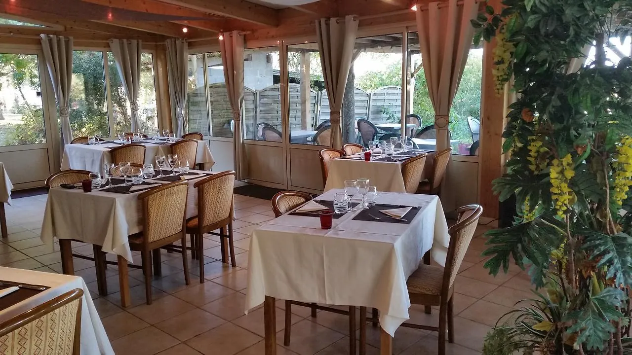 Auberge Du Flambadou Villematier 0*,  France